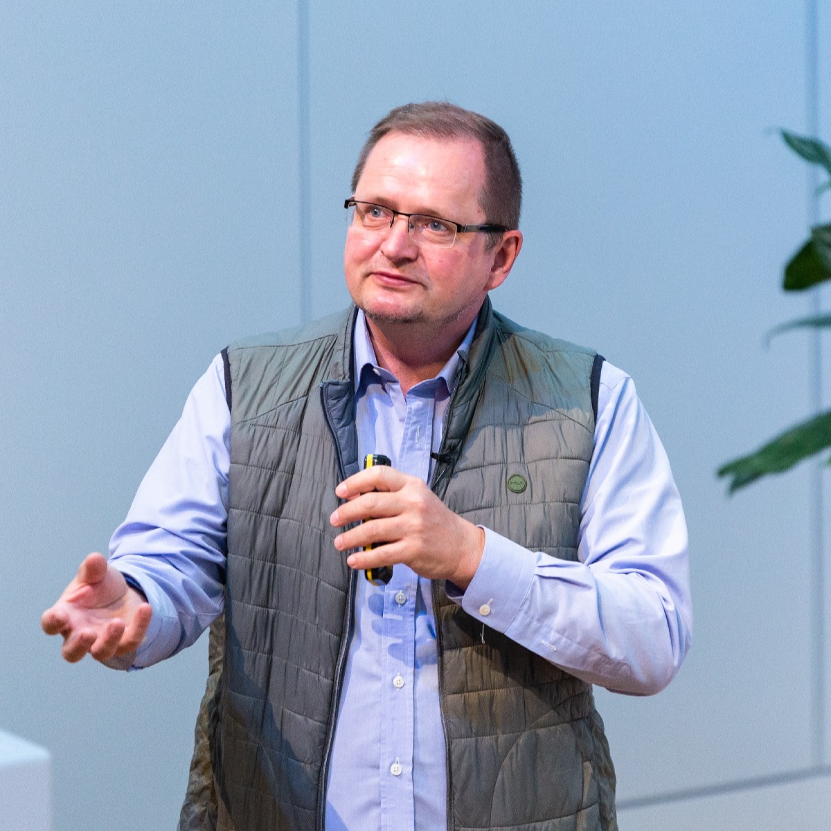Prof. Dr. J&uuml;rgen D&ouml;llner