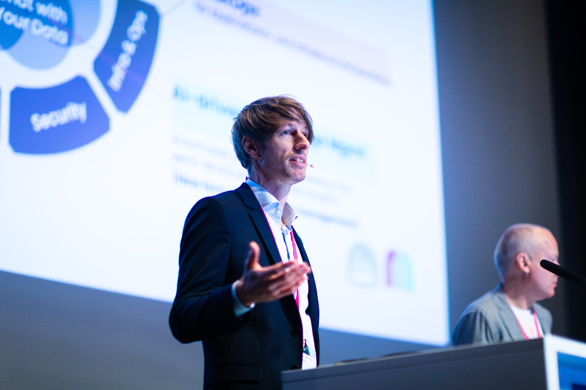 Dr. Johannes Bohnet at the FX Center-